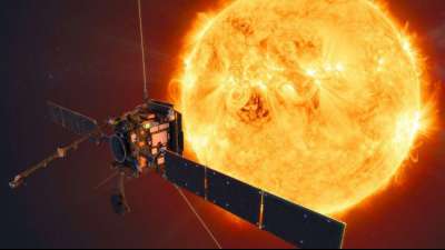 Erste Bilder der Raumsonde "Solar Orbiter" zeigen "Lagerfeuer" auf der Sonne