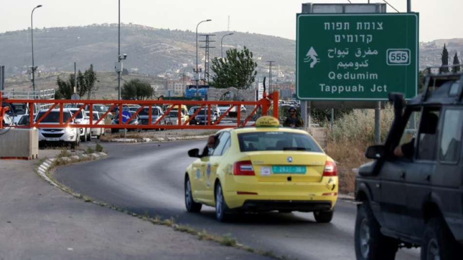 Drei Israelis durch Sch&uuml;sse auf Bushaltestelle im Westjordanland verletzt