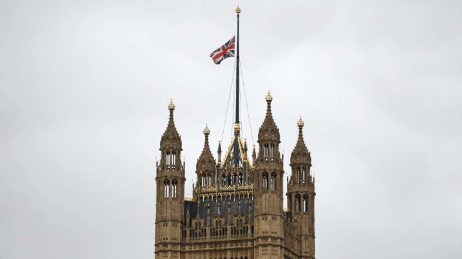 Handel Gro&szlig;britanniens mit EU wegen vollzogenen Brexits drastisch eingebrochen