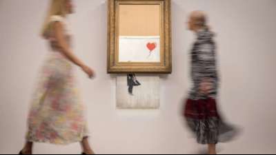 Halb geschreddertes Banksy-Kunstwerk steht wieder zum Verkauf
