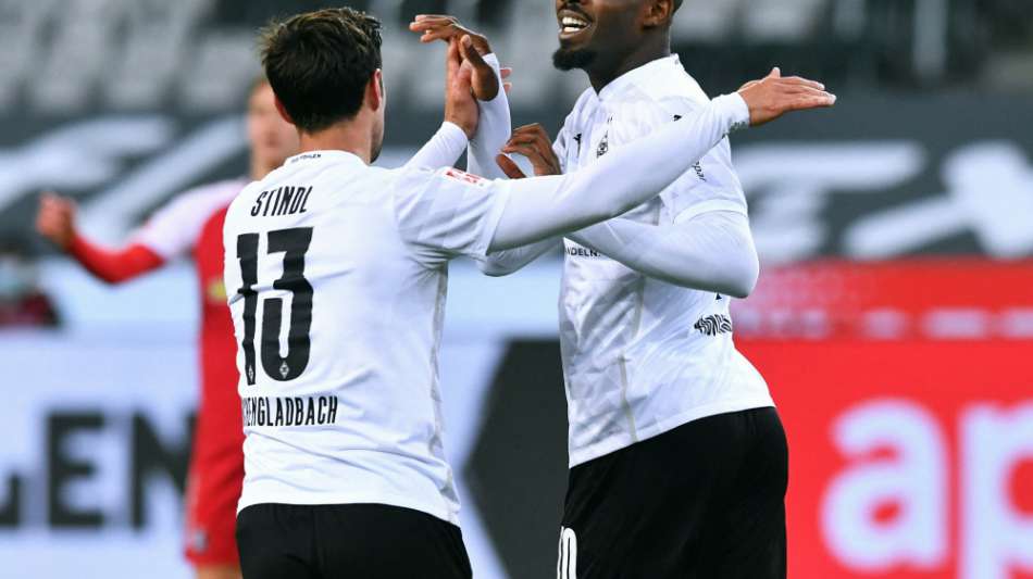 Thuram trifft doppelt: Gladbach bricht auch daheim den Bann