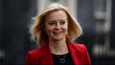 Britische Au&szlig;enministerin Truss k&uuml;nftig auch f&uuml;r Brexit zust&auml;ndig