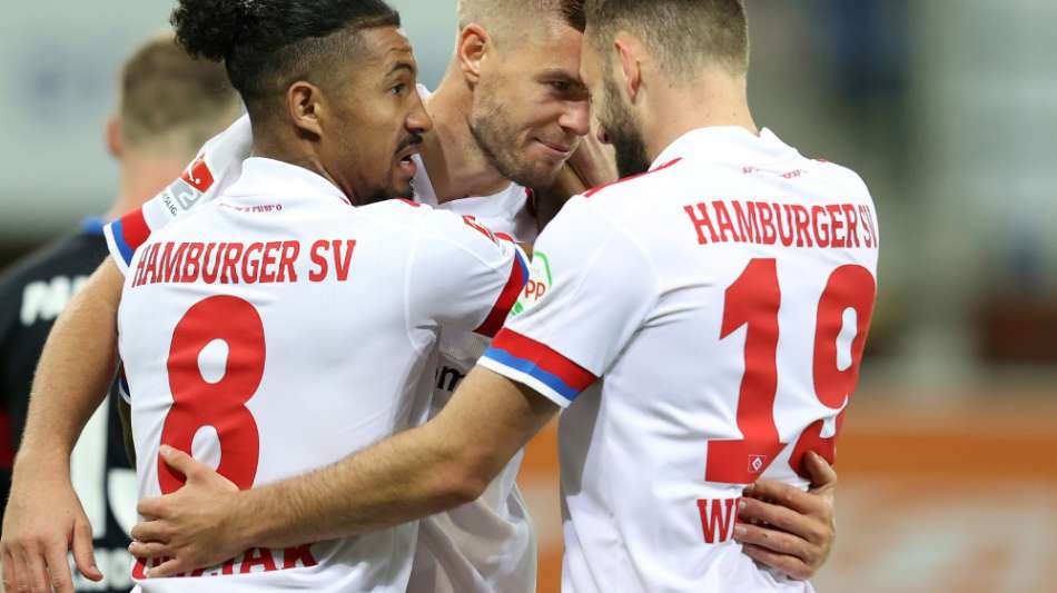 Fu&szlig;ball: Hamburg h&auml;lt Tempo hoch, Kiel springt auf Platz drei