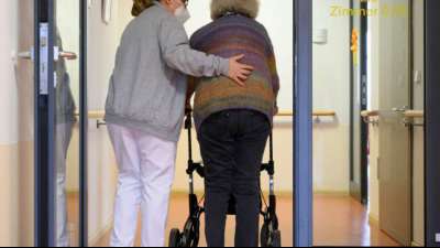 Patientensch&uuml;tzer kritisiert "rigide Ma&szlig;nahmen" in Pflegeheimen