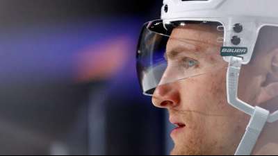 NHL: Sturm siegt mit Minnesota 