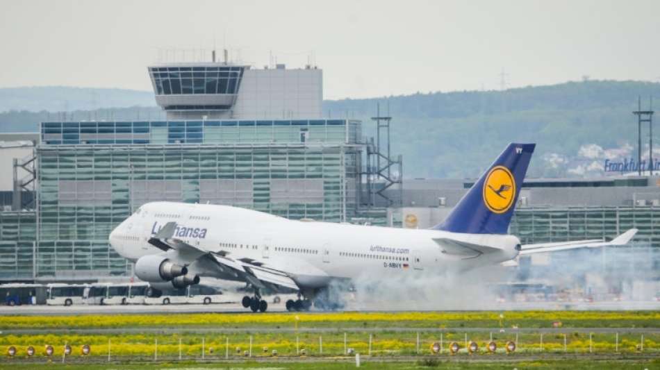 Flugbetrieb am Frankfurter Flughafen wegen Drohne vorübergehend eingestellt