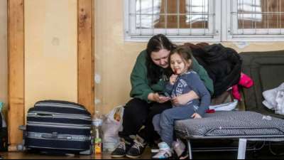Deutsche Bahn l&auml;sst ukrainische Fl&uuml;chtlinge kostenlos fahren