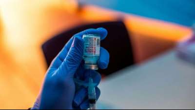 US-Apotheker wegen Zerst&ouml;rung von Corona-Impfstoff zur 3 Jahren Haft verurteilt