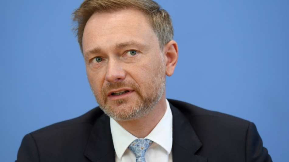 Lindner mit fast 98 Prozent erneut zum FDP-Fraktionschef gewählt
