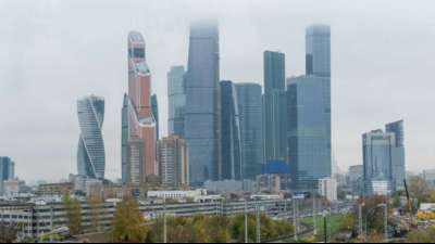 EU schlie&szlig;t sieben russische Banken von Swift aus und verbietet Staatsmedien