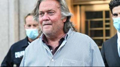 Trump-Vertrauter Steve Bannon wegen Behinderung des US-Kongresses angeklagt