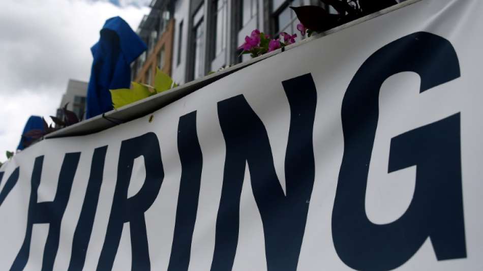 Unternehmen in USA schufen fast eine Million neue Jobs im Juli 