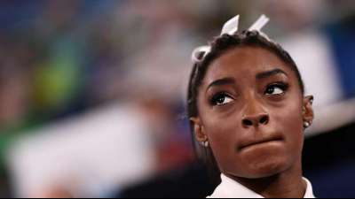 Biles l&auml;sst weitere Starts offen - R&uuml;ckendeckung durch Michelle Obama und Phelps