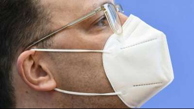 Spahn sagt Transparenz bei Maskenvermittlung durch Abgeordnete zu
