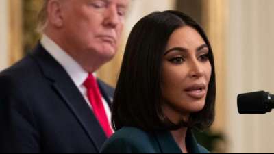 Kim Kardashian besteht im vierten Anlauf wichtige Jura-Pr&uuml;fung