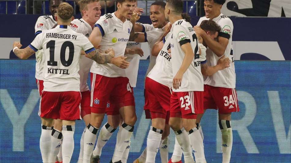 Turbulentes Nordderby: HSV gewinnt und zieht an Werder vorbei