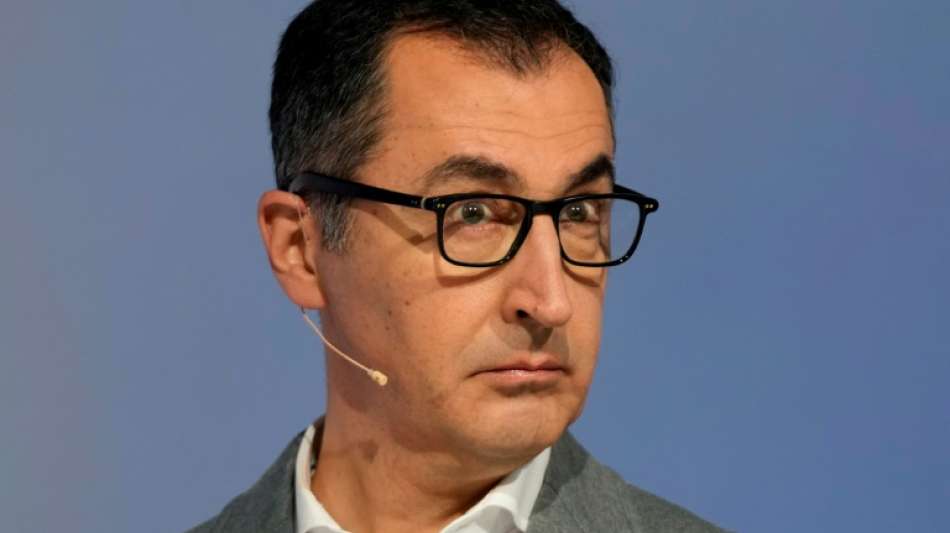 &Ouml;zdemir: &Auml;rmere Menschen in Deutschland nicht gegeneinander ausspielen