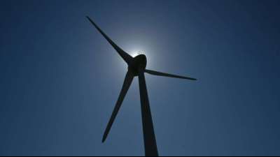Bundesregierung erhöht Ausbauziel für Windkraft auf See