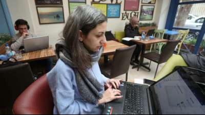 Junge Syrer f&uuml;hlen sich durch Blockaden von Netflix und Zoom isoliert