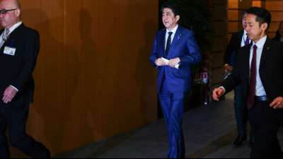 Japan bittet um Olympia-Verschiebung auf 2021 - Bach stimmt zu