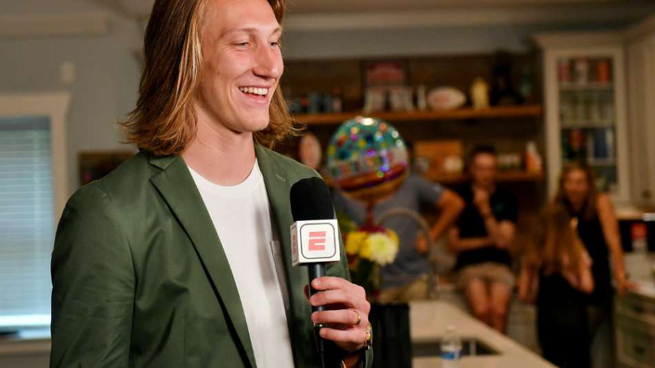 NFL-Draft: Jacksonville w&auml;hlt Quarterback Lawrence an Position eins