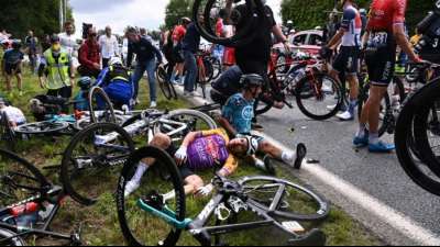 Verantwortliche f&uuml;r Massensturz bei Tour de France festgenommen