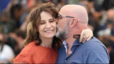 C&eacute;line-Dion-Darstellerin Lemercier n&auml;hert sich Vorbild mit Humor