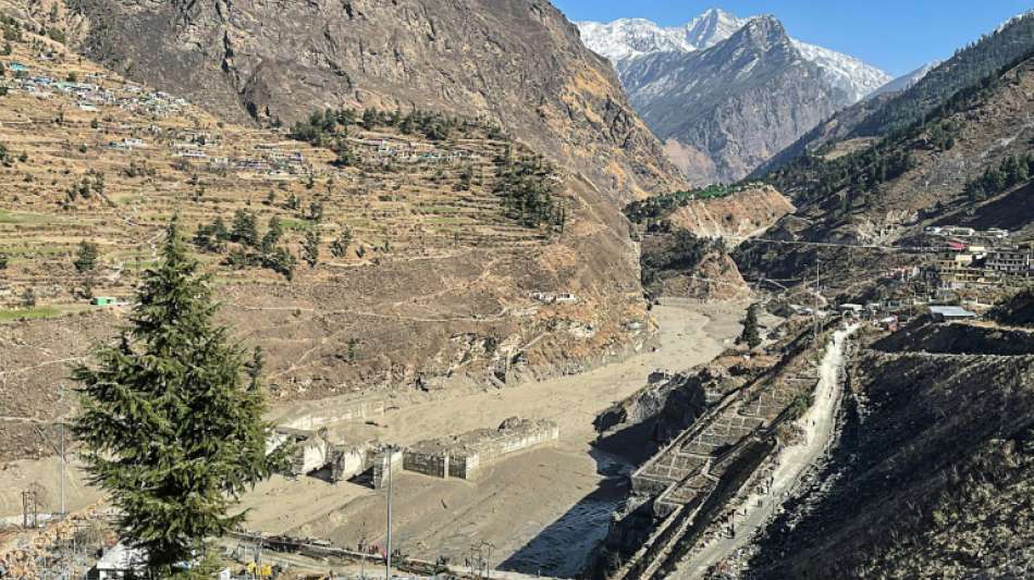 14 Leichen nach Sturzflut im indischen Himalaya geborgen