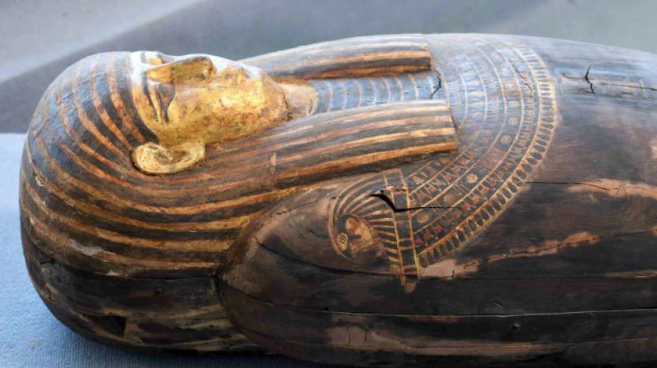 Rund f&uuml;nfzig Sarkophage und Totentempel in &Auml;gypten entdeckt