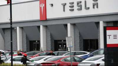 Zweifel an Teslas Fahrerassistenzsystemen nach t&ouml;dlichem Unfall in Texas wachsen