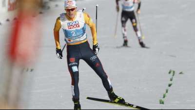 Starker Frenzel l&auml;uft in Lillehammer auf das Podest  