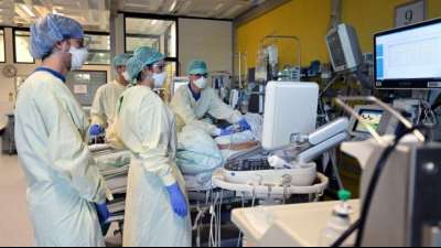 Stiftung Warentest: 14 Krankenkassen erh&ouml;hen Beitr&auml;ge