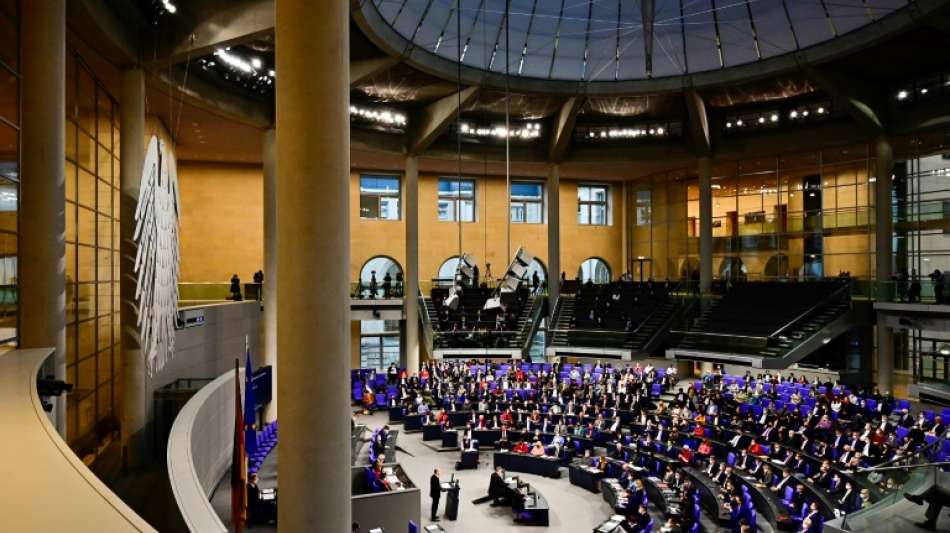 Opposition und Koalition bereit zu Verzicht auf Karnevalspause im Bundestag