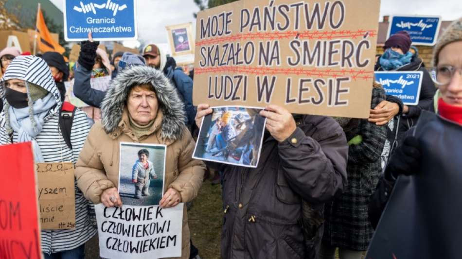 Polen demonstrieren gegen schlechte Behandlung von Migranten an Grenze zu Belarus