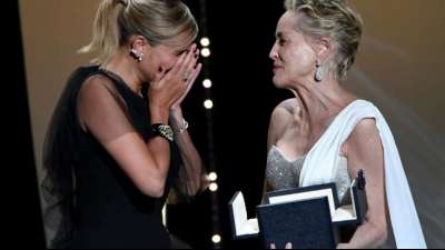 Goldene Palme f&uuml;r "Titane" von Franz&ouml;sin Julia Ducournau