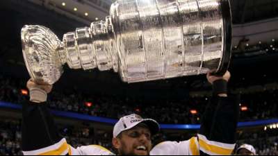 NHL-Champion Seidenberg blickt zurück: "Haben die Canucks gehasst"