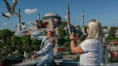 Unesco-Welterbekomitee "sehr besorgt" &uuml;ber Erhaltungszustand der Hagia Sophia