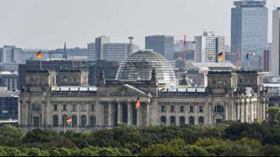 Sch&auml;uble warnt zu Holocaust-Gedenktag vor Erstarken von Hass-Ideologien