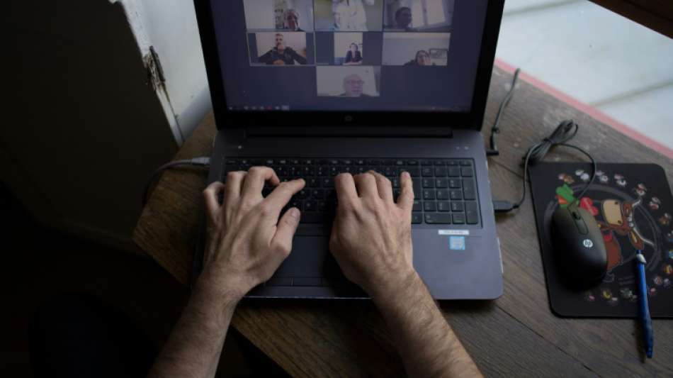 Göring-Eckardt: Regierung muss mehr gegen Corona-Infektionen bei der Arbeit tun