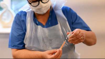 Weil fordert von EU mehr Tempo bei Zulassung von AstraZeneca-Impfstoff