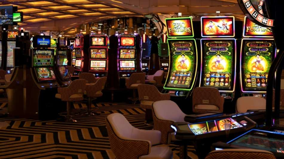 Umfrage: Jeder vierte Deutsche zahlt monatlich Geld für Wetten und Glücksspiel