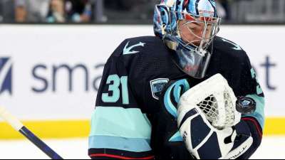 Eishockey-Spieler: Niederlagen in NHL f&uuml;r Sturm und Grubauer