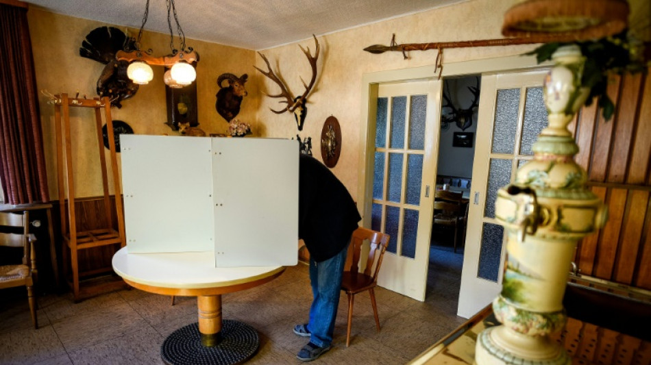 Bei Bundestagswahl im Schnitt 240.320 Wahlberechtigte pro Wahlkreis