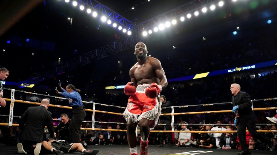 Crawford knocks out Avanesyan to retain WBO welterweight world title