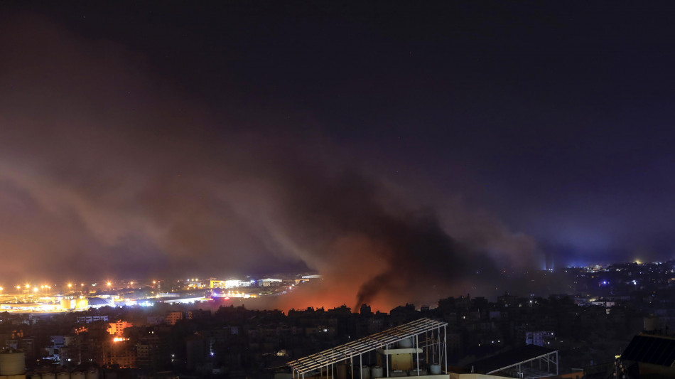 'Undici attacchi consecutivi su sud Beirut, la notte pi&ugrave; dura'
