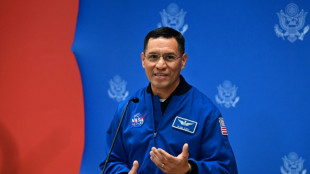 Astronauta salvadoreño de NASA quiere inspirar a la "juventud del planeta"