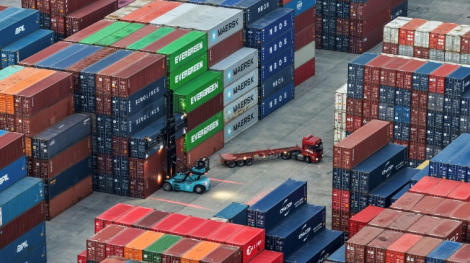 Las exportaciones chinas superan las expectativas en enero y febrero, pero caen hacia EEUU