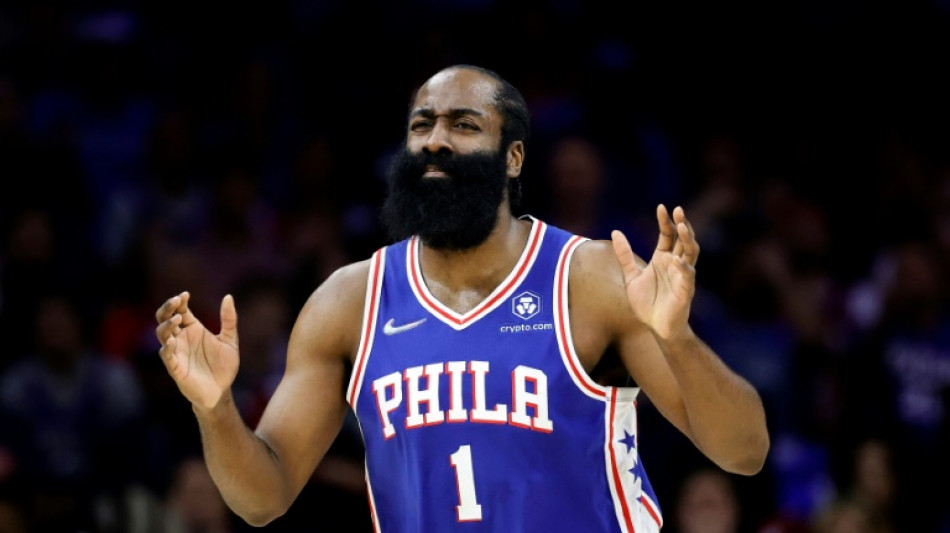 NBA: James Harden incendi&eacute; par les m&eacute;dia apr&egrave;s sa pi&egrave;tre performance