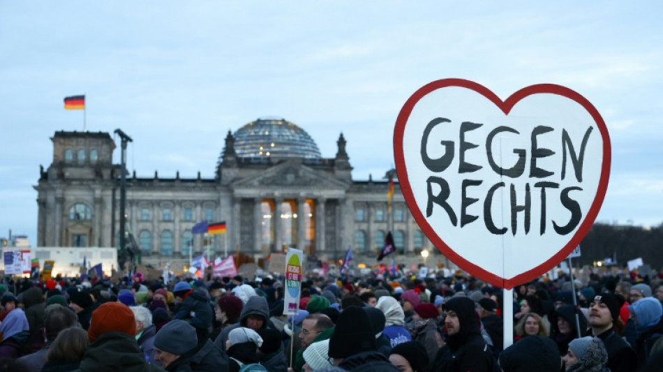 &Uuml;ber 200 Demonstrationen gegen rechts am Wochenende geplant