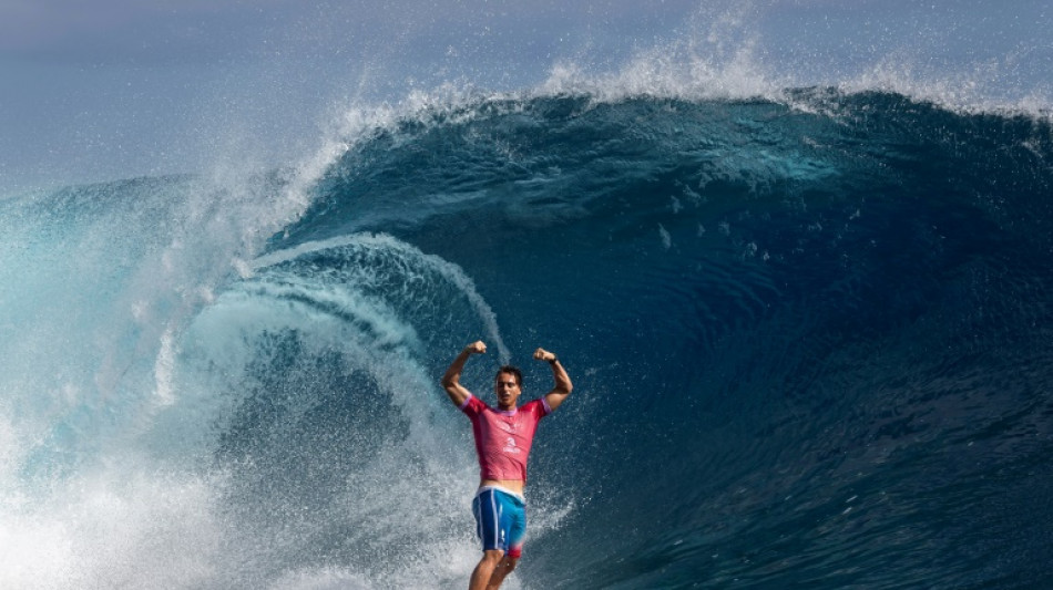 Surf: un an après les JO, Kauli Vaast et l'élite mondiale retrouvent Teahupo'o